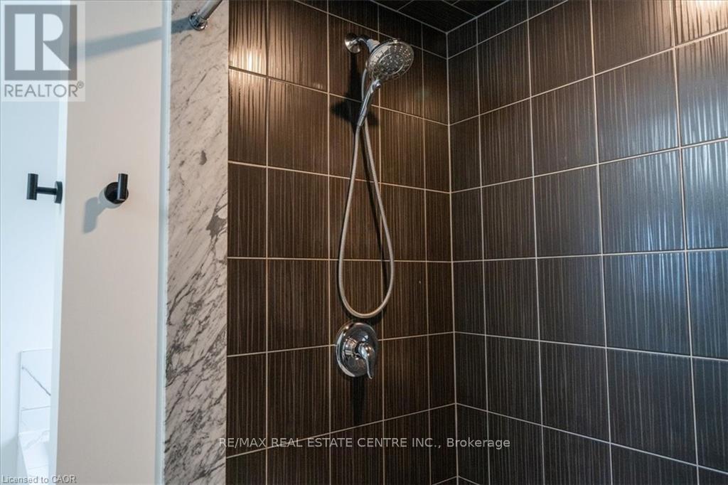 107 Cuesta Heights, Hamilton, Ontario  L8J 0M2 - Photo 29 - X12552450