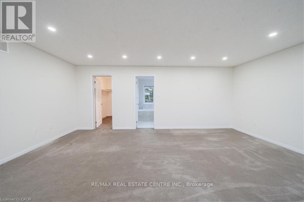 107 Cuesta Heights, Hamilton, Ontario  L8J 0M2 - Photo 17 - X12552450