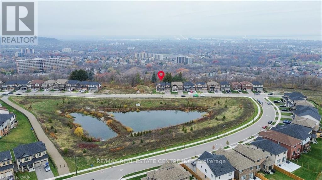 107 Cuesta Heights, Hamilton, Ontario  L8J 0M2 - Photo 36 - X12552450