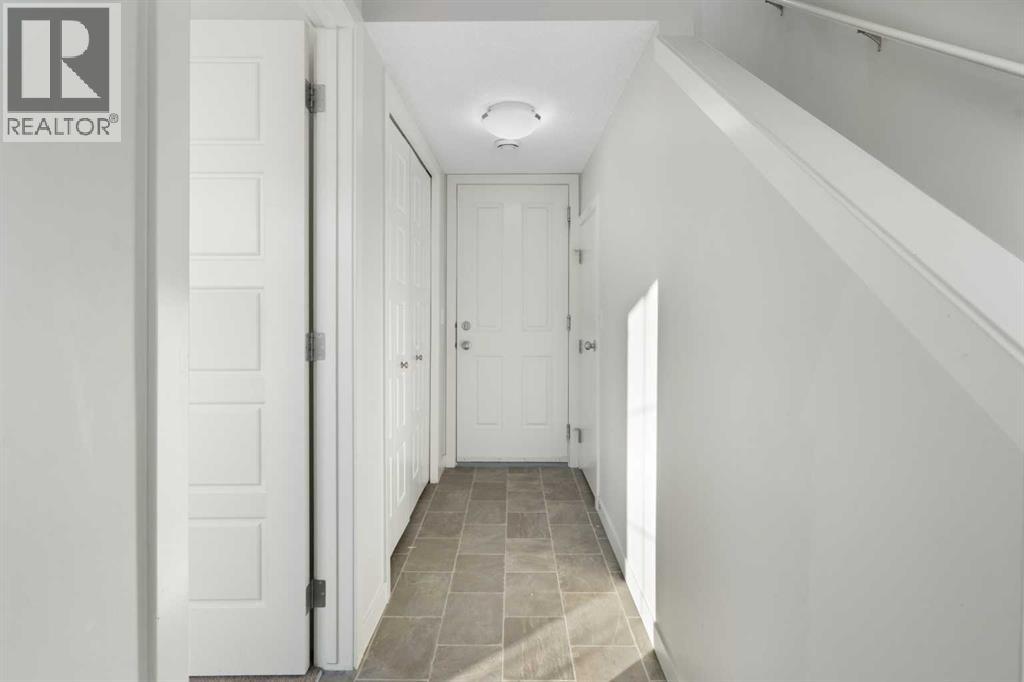 2003, 250 Fireside View, Cochrane, Alberta  T4C 2M2 - Photo 6 - A2269534