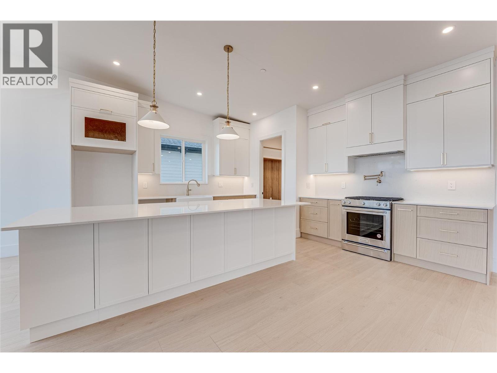 8924 Tavistock Road, Vernon, British Columbia  V1H 2L4 - Photo 15 - 10369489