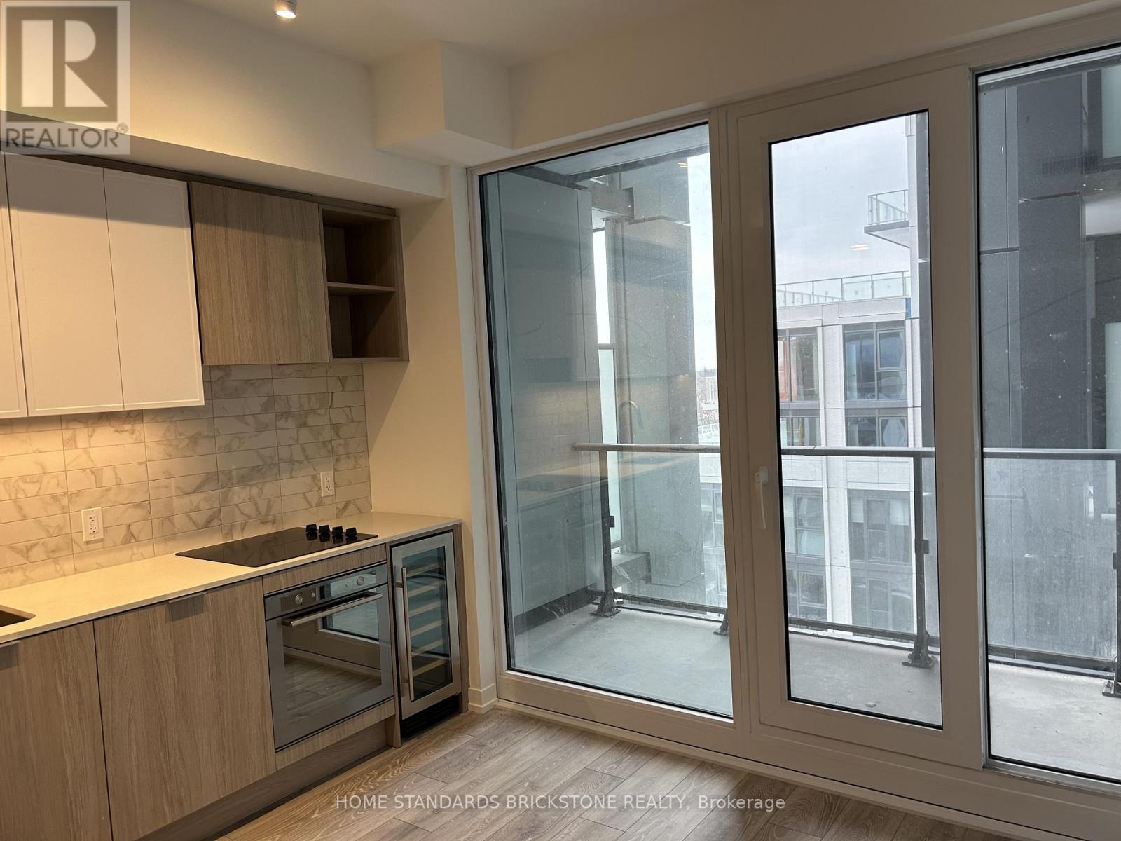 739 - 2020 Bathurst Street, Toronto, Ontario  M5P 0A6 - Photo 3 - C12557460