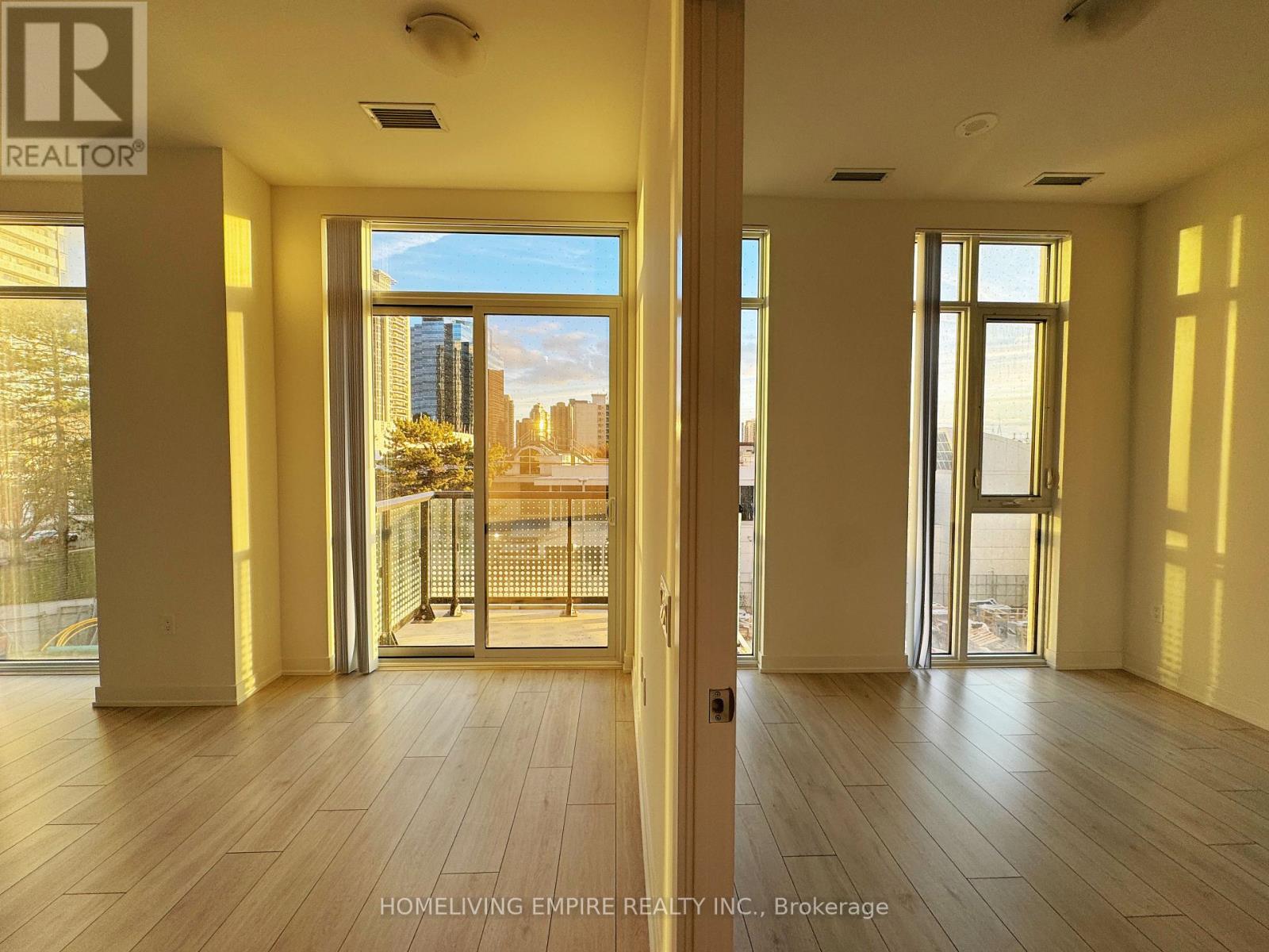 220 - 5858 YONGE STREET, Toronto, Ontario