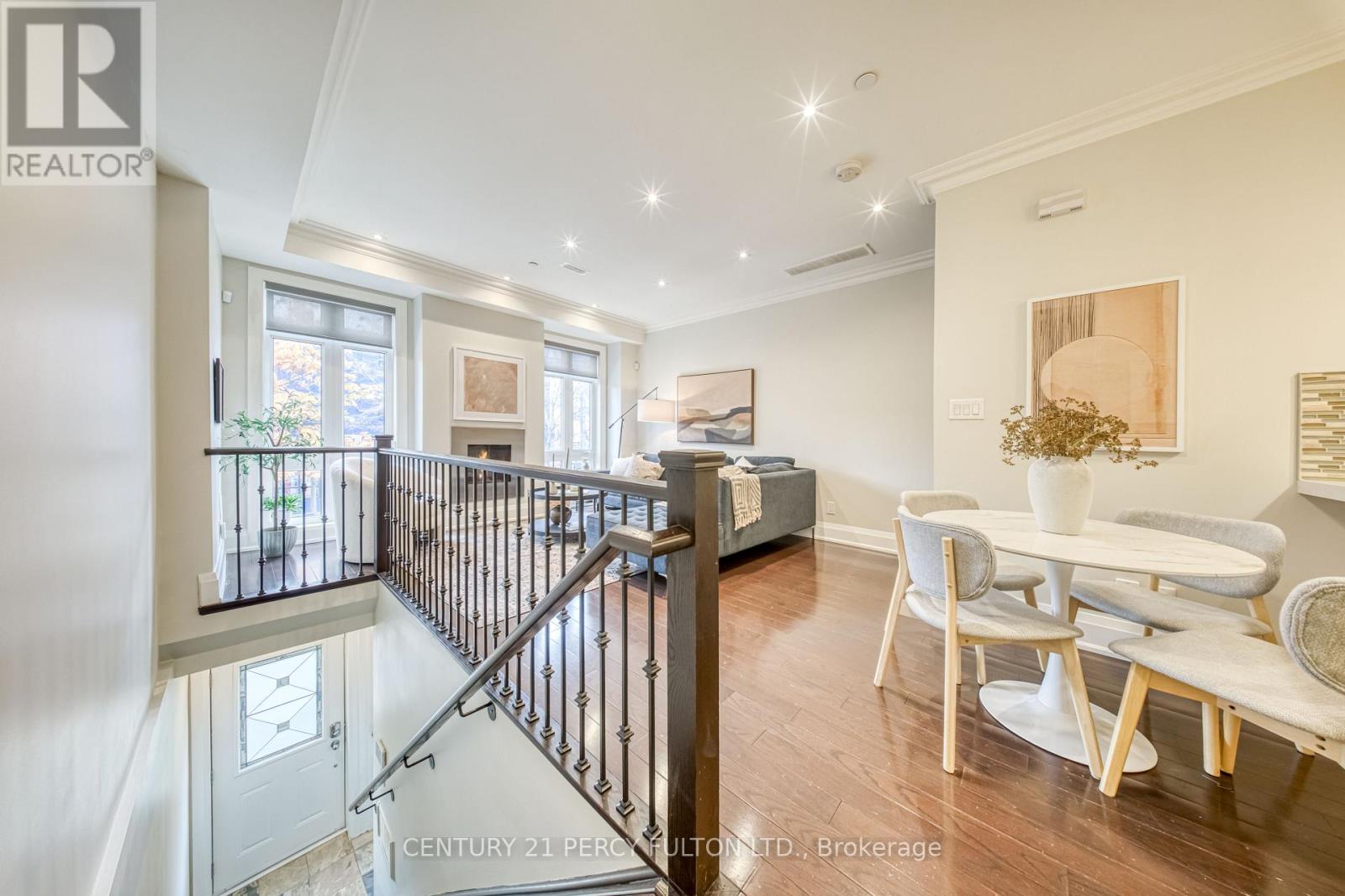 105 Rushbrooke Avenue, Toronto, Ontario  M4M 3A8 - Photo 3 - E12557472