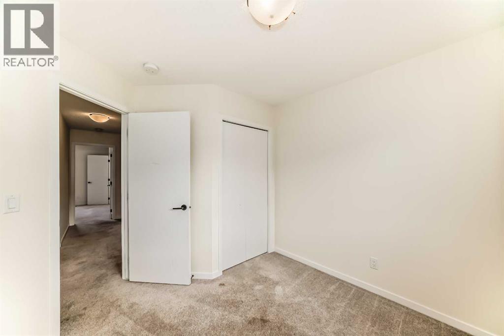 203 South Point Park Sw, Airdrie, Alberta  T4B 5G8 - Photo 28 - A2264535