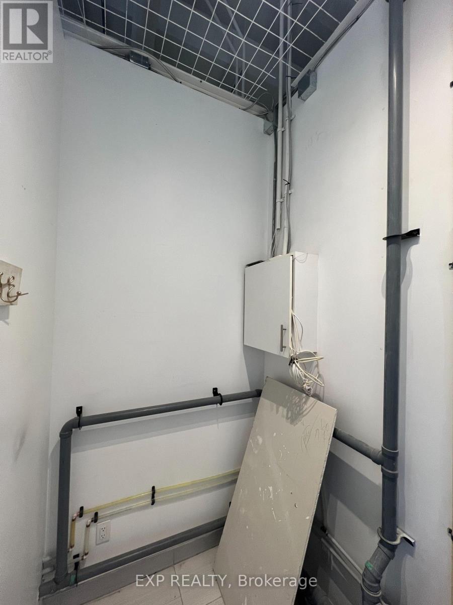 42 - 7181 Yonge Street, Markham, Ontario L3T 0C7 - Photo 4 - N12557448