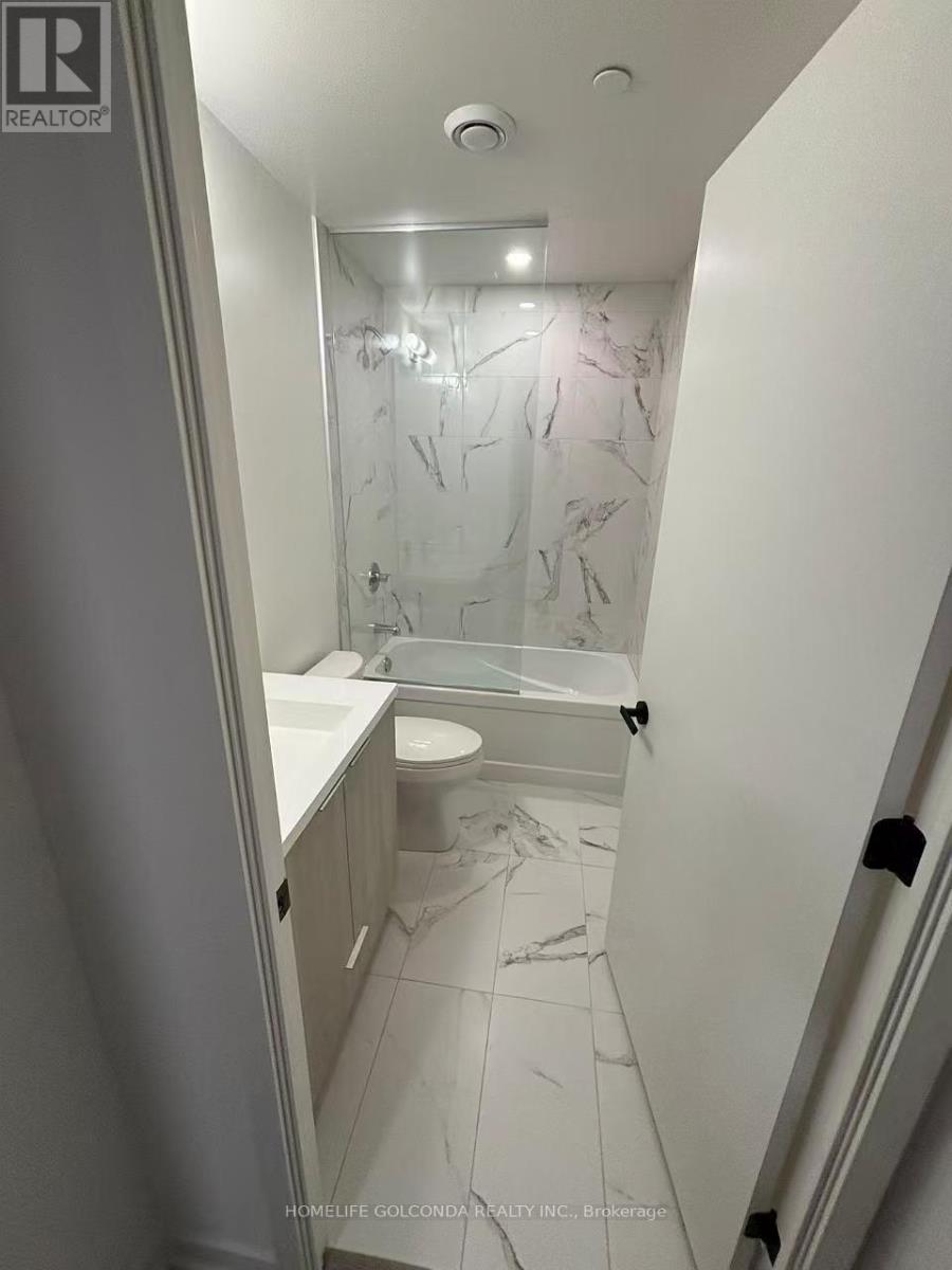 2101 - 8 Interchange Way, Vaughan, Ontario L4K 0R2 - Photo 5 - N12557450