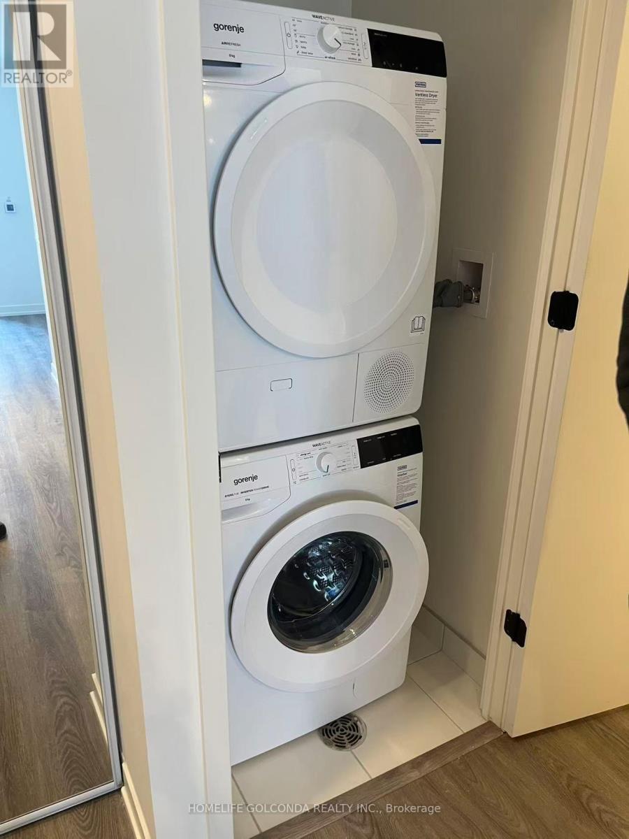 2101 - 8 Interchange Way, Vaughan, Ontario L4K 0R2 - Photo 6 - N12557450