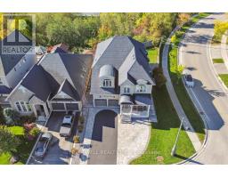 1 MCCOMBE LANE, Vaughan, Ontario