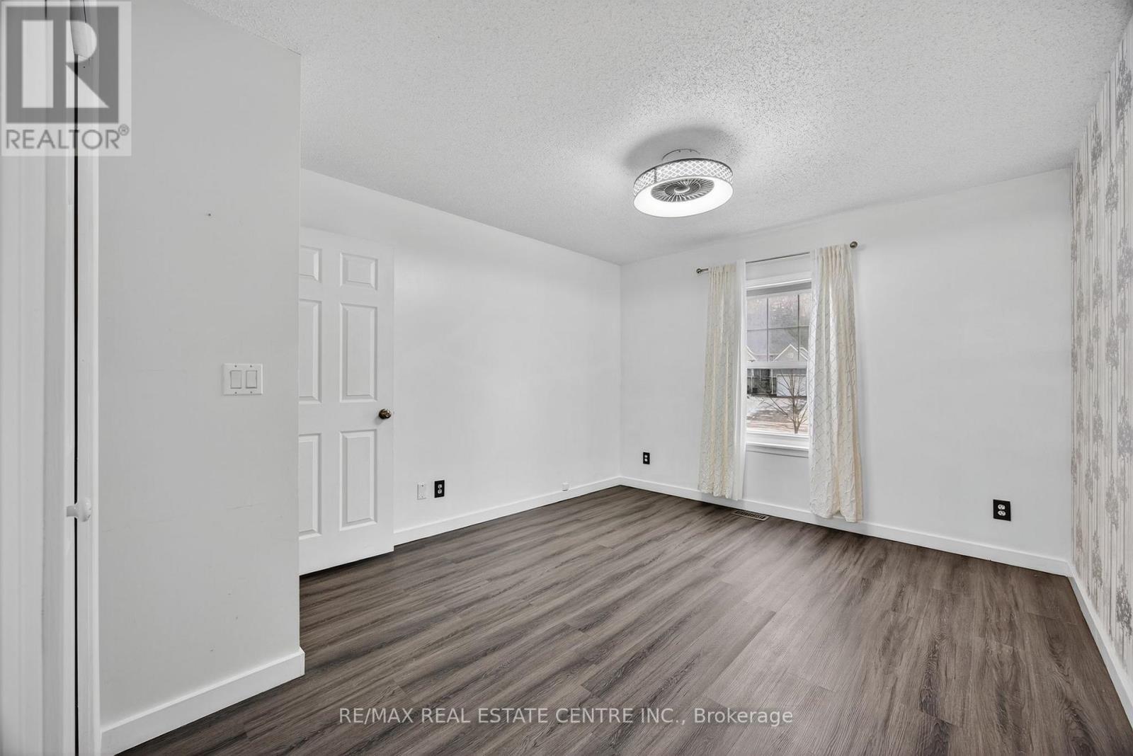 62 Riverdale Drive, Wasaga Beach, Ontario L9Z 1G1 - Photo 16 - S12557470