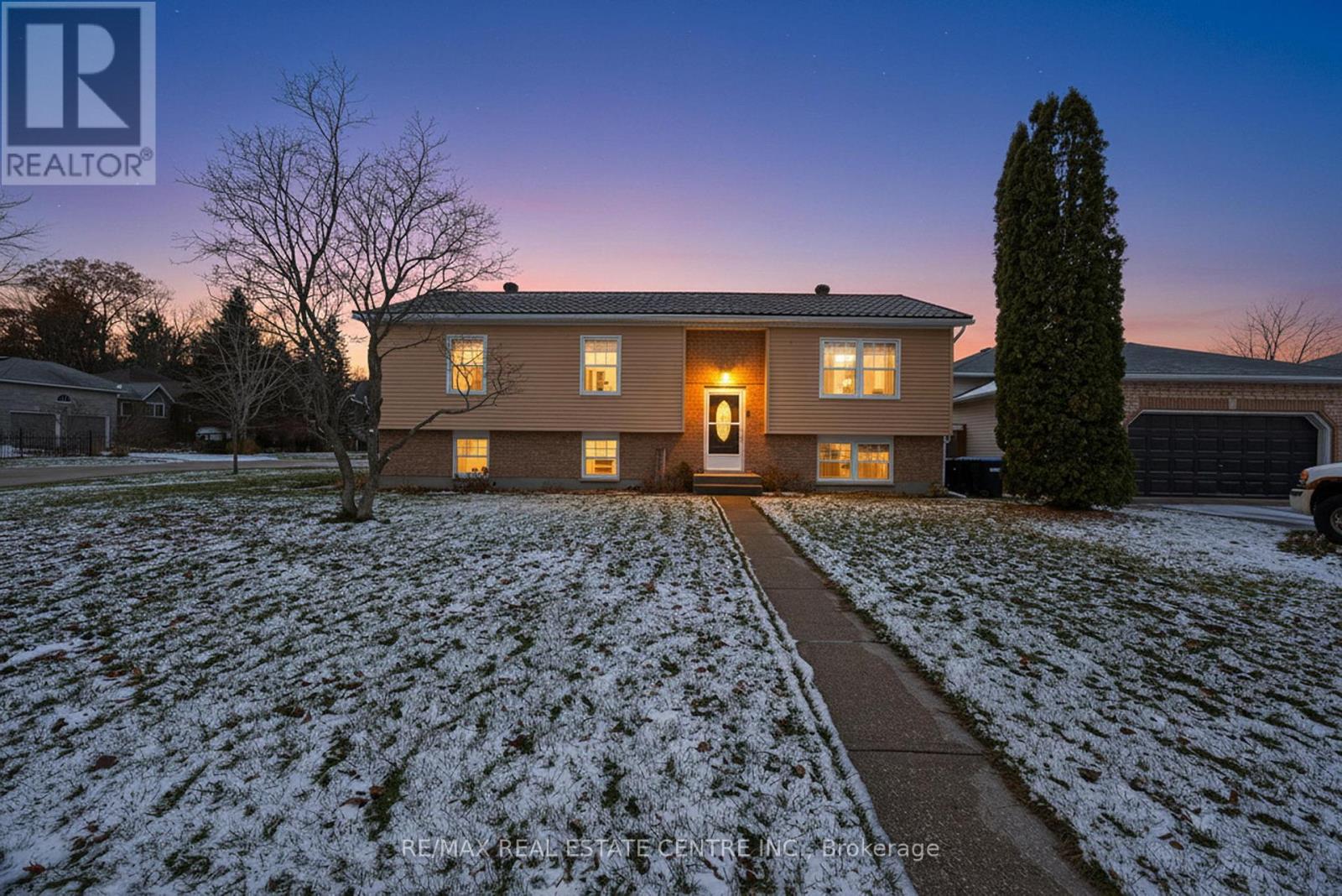 62 Riverdale Drive, Wasaga Beach, Ontario L9Z 1G1 - Photo 50 - S12557470