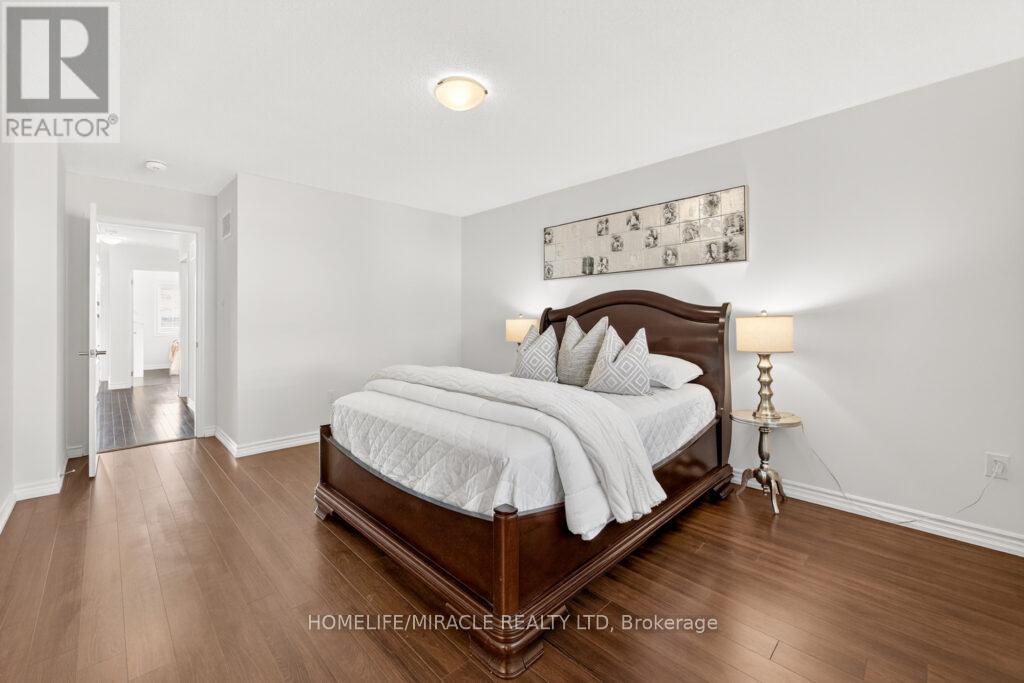 1229 Rose Way, Milton, Ontario  L9T 7E7 - Photo 21 - W12557452