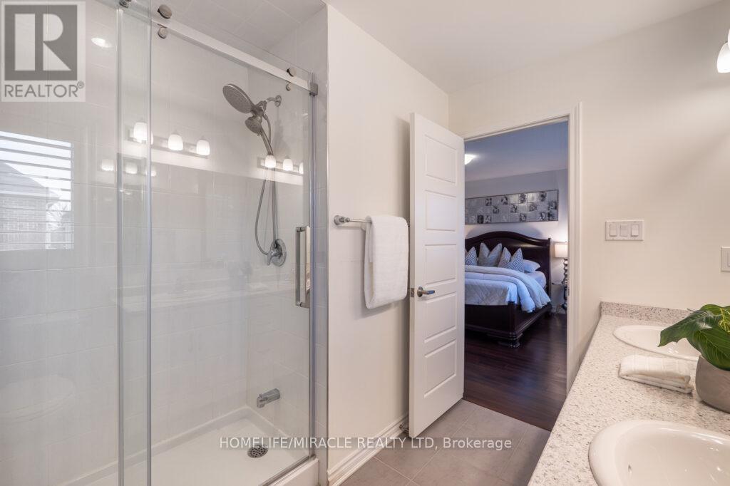 1229 Rose Way, Milton, Ontario  L9T 7E7 - Photo 23 - W12557452