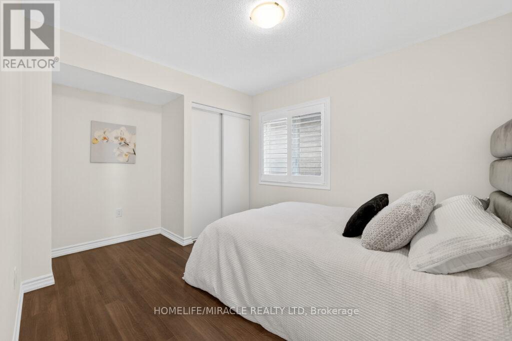 1229 Rose Way, Milton, Ontario  L9T 7E7 - Photo 26 - W12557452