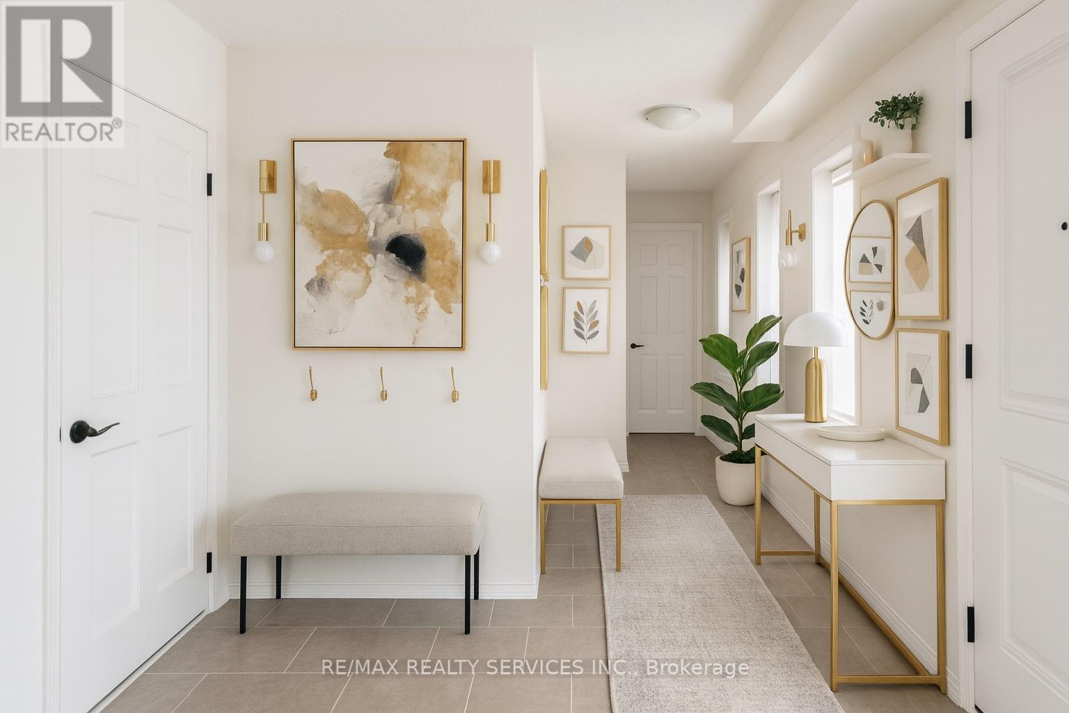 144 Baffin Crescent, Brampton, Ontario L7A 0C7 - Photo 2 - W12557456