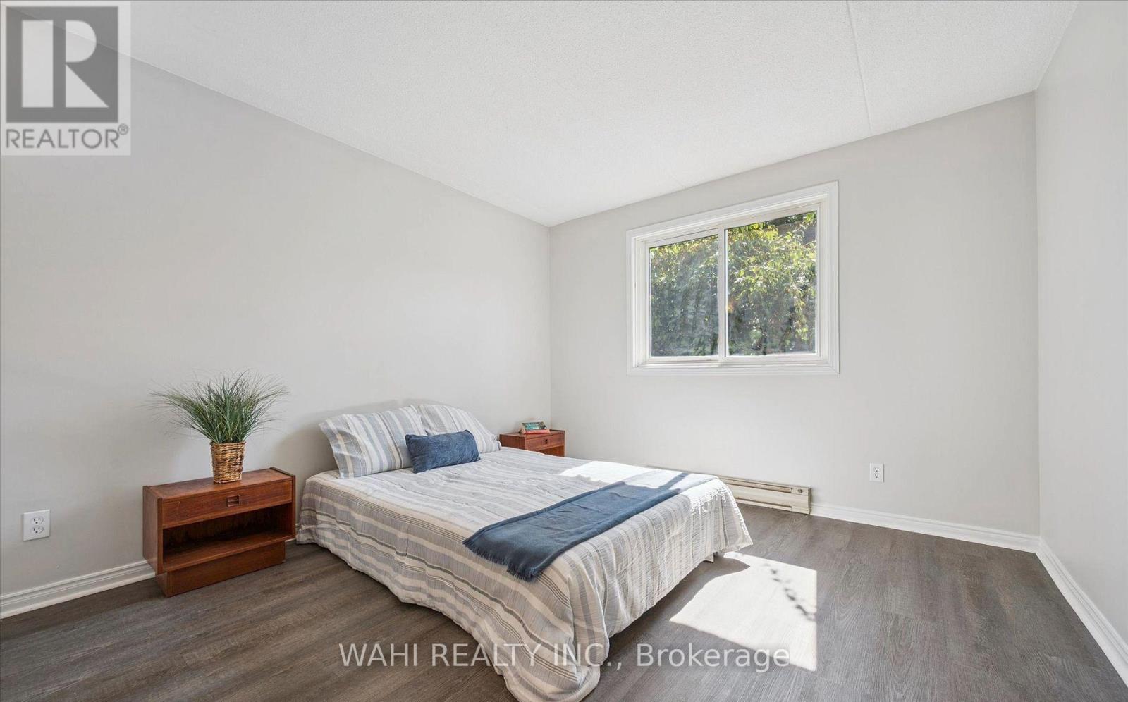 204 - 266 Overlea Drive, Kitchener, Ontario  N2M 5N2 - Photo 4 - X12557476