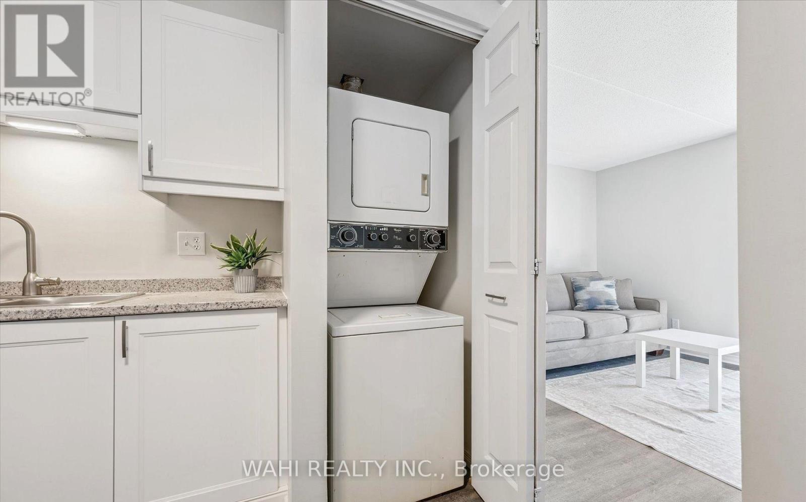 204 - 266 Overlea Drive, Kitchener, Ontario  N2M 5N2 - Photo 7 - X12557476