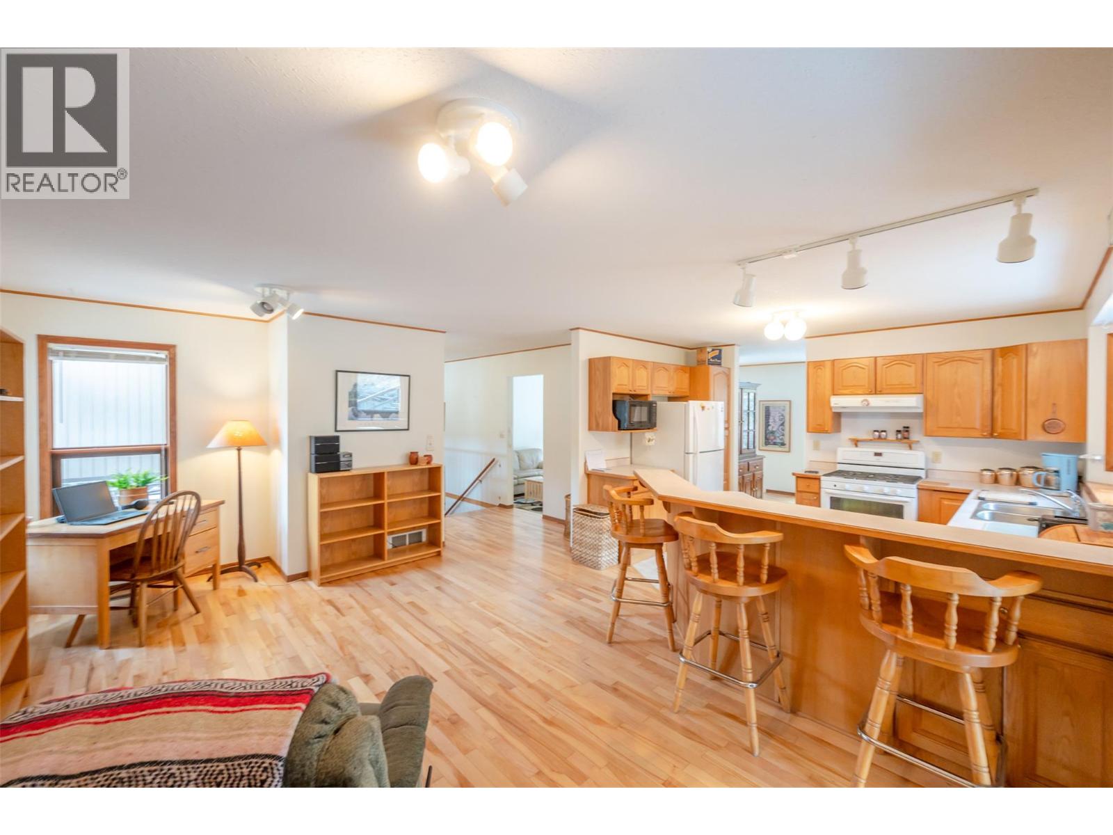 8015 Victoria Road S, Summerland, British Columbia  V0H 1Z2 - Photo 33 - 10365413