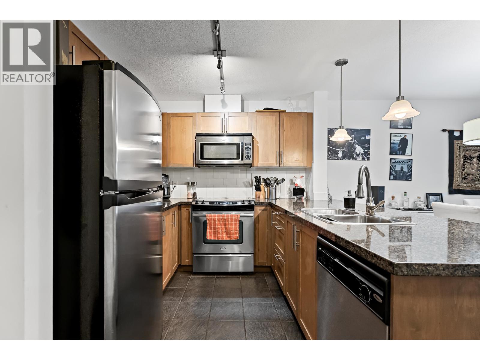 305 12283 224 Street, Maple Ridge, British Columbia  V2X 8Z3 - Photo 5 - R3067669