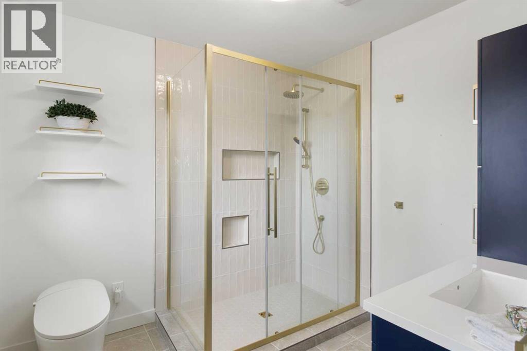 472 Cedarille Crescent Sw, Calgary, Alberta  T2W 2H7 - Photo 28 - A2271532