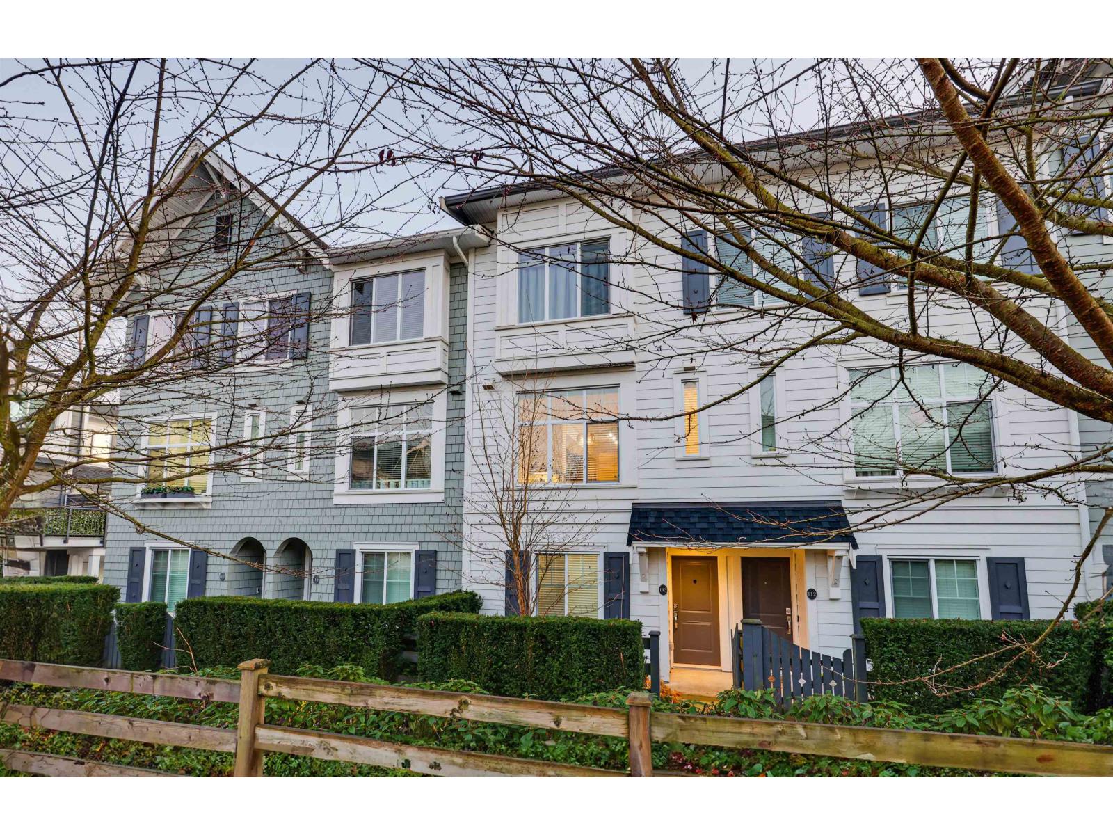 113 15230 GUILDFORD DRIVE, surrey, British Columbia