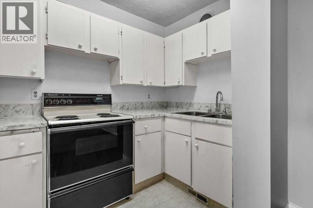 105, 3500 Varsity Drive Nw, Calgary, Alberta  T2L 1Y3 - Photo 15 - A2269452