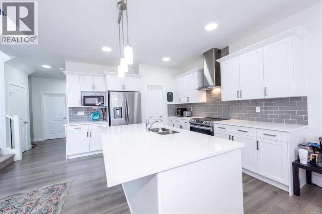 547 Clydesdale Way, Cochrane, Alberta  t4c 3b6 - Photo 5 - A2228817