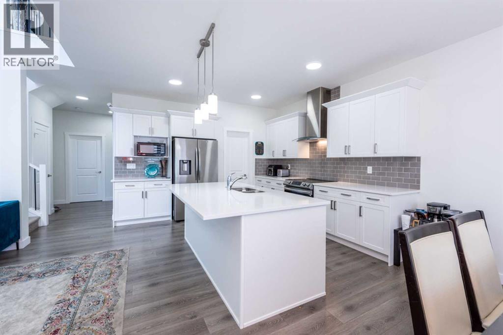 547 Clydesdale Way, Cochrane, Alberta  t4c 3b6 - Photo 6 - A2228817