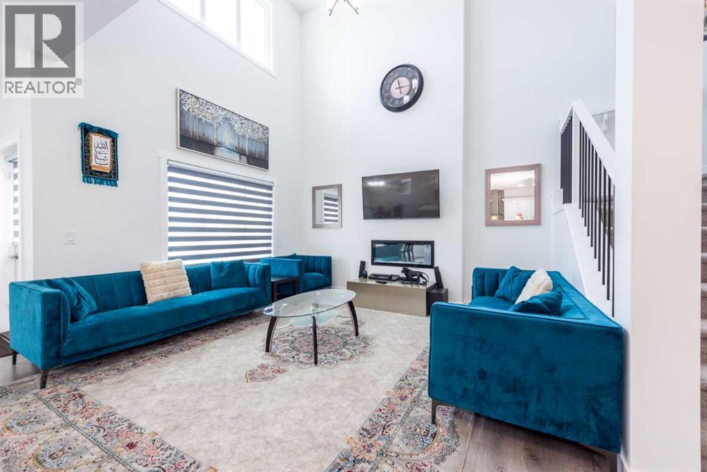 547 Clydesdale Way, Cochrane, Alberta  t4c 3b6 - Photo 3 - A2228817