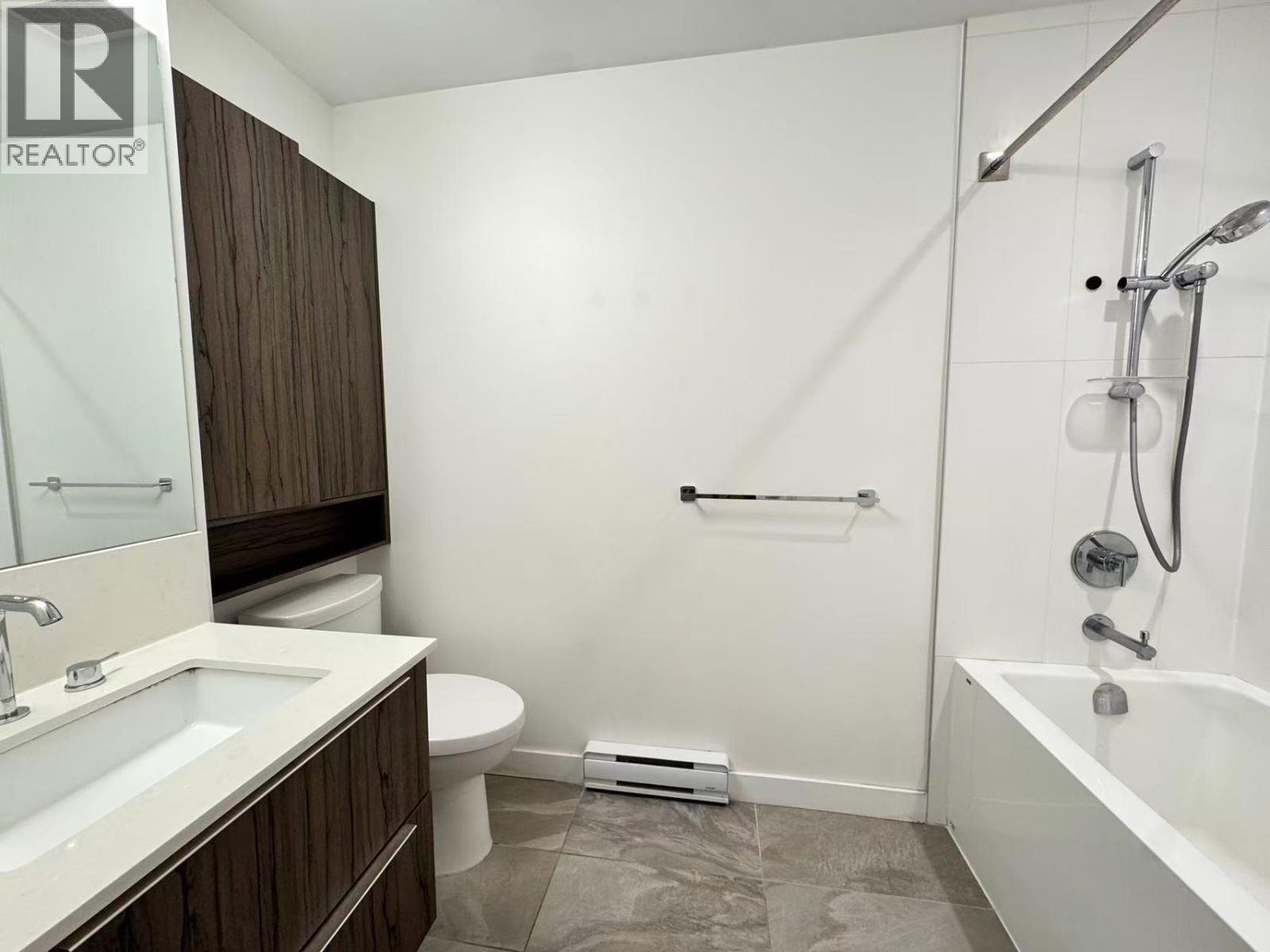 303 379 E Broadway Street, Vancouver, British Columbia  V5T 1W6 - Photo 3 - R3057275