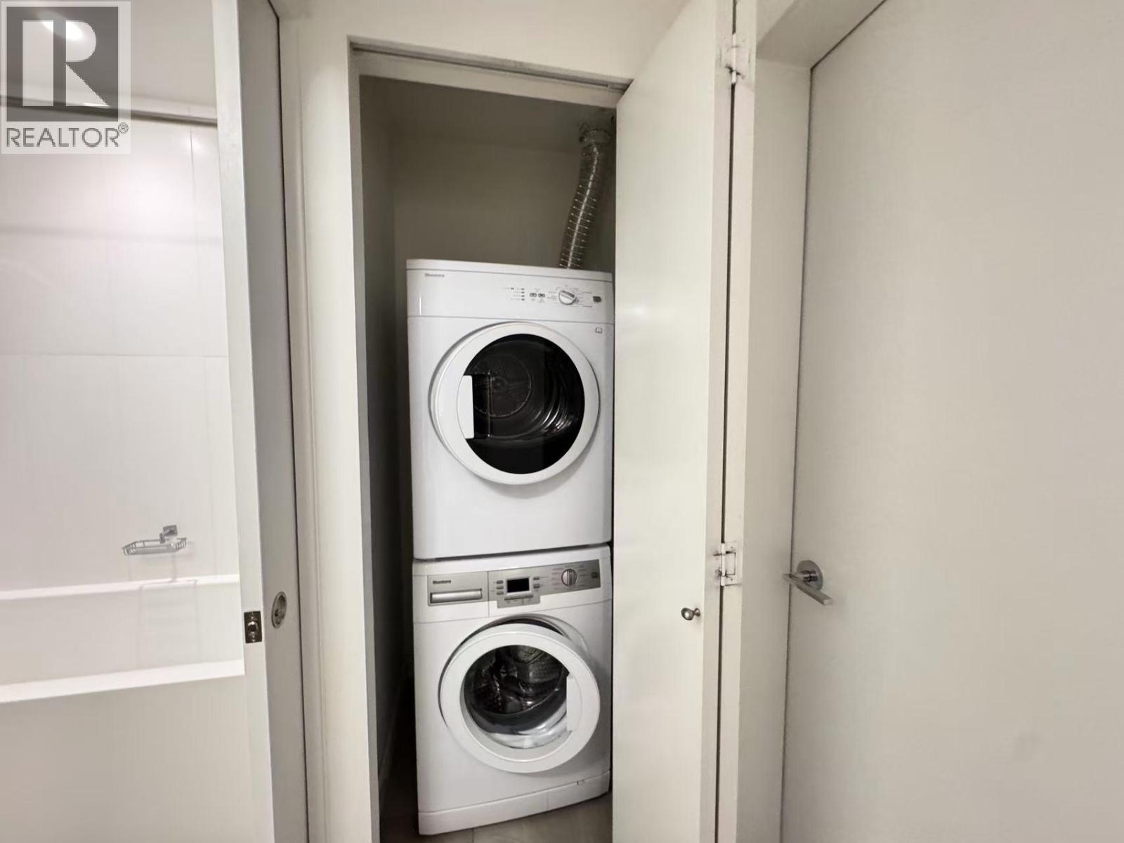 303 379 E Broadway Street, Vancouver, British Columbia  V5T 1W6 - Photo 4 - R3057275