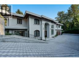 558 GLENROSS ROAD, West Vancouver, British Columbia