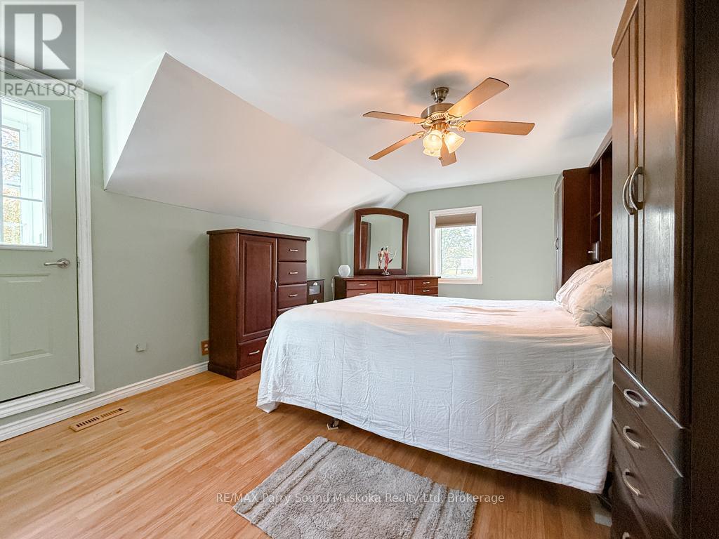 1862 Division Road W, Severn, Ontario  L3V 6H2 - Photo 21 - S12464963