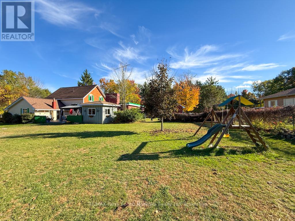 1862 Division Road W, Severn, Ontario  L3V 6H2 - Photo 31 - S12464963