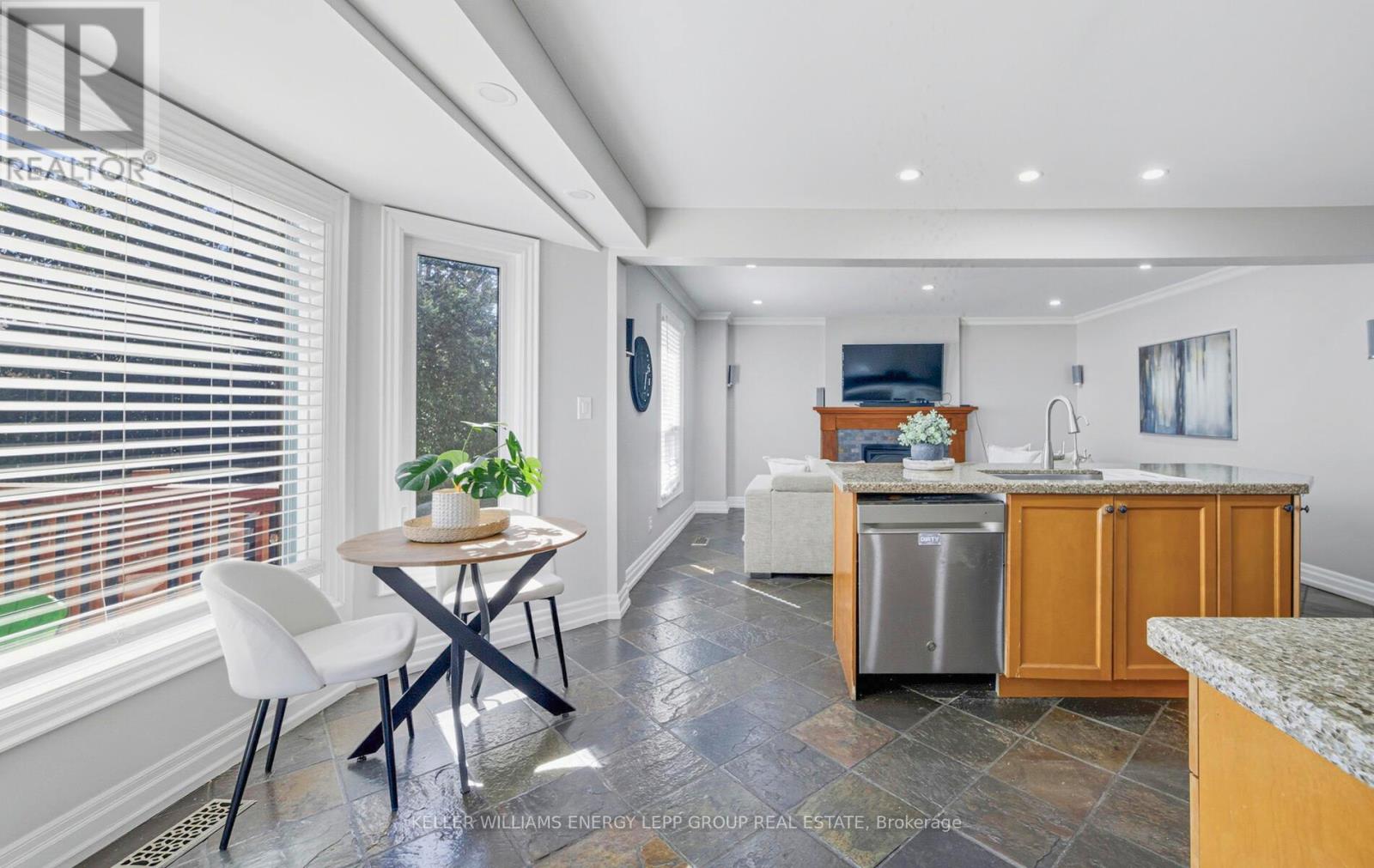 75 Sawdon Drive, Whitby, Ontario  L1N 8A8 - Photo 9 - E12429817