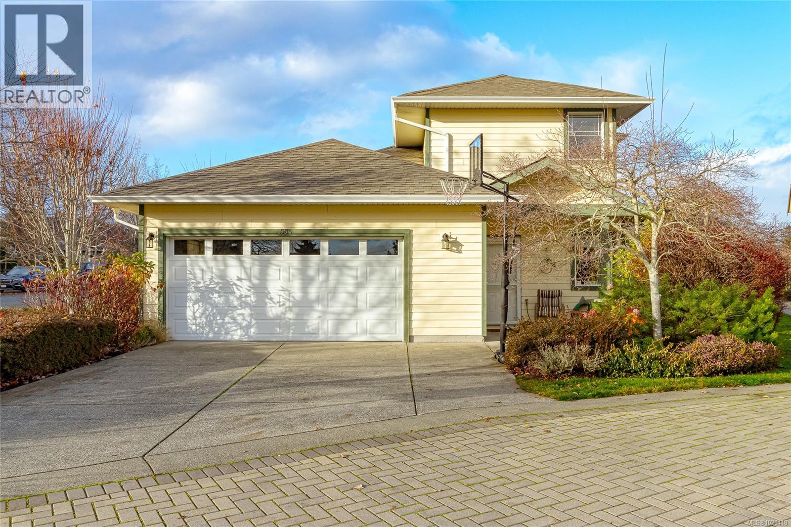 1954 Polo Park Crt, Central Saanich, British Columbia