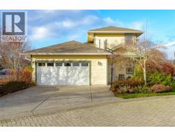 1954 Polo Park Crt Heritage Green Polo Park Estates