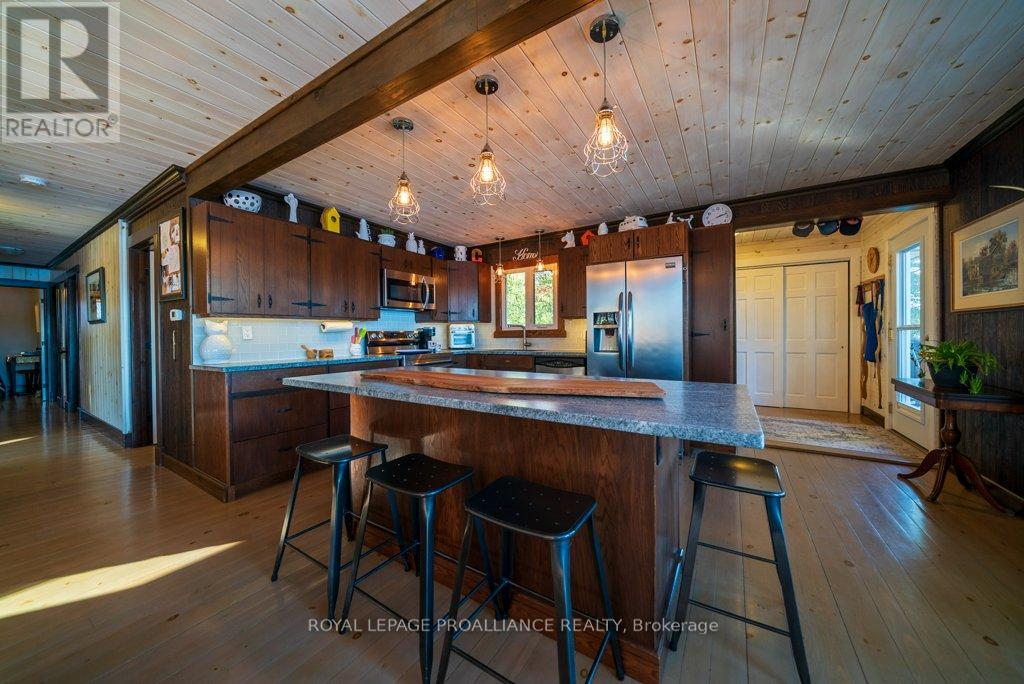 1022 Fosters Lane, Frontenac, Ontario  K0H 1K0 - Photo 11 - X12557532