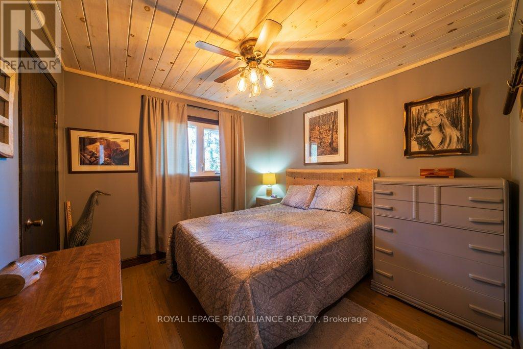 1022 Fosters Lane, Frontenac, Ontario  K0H 1K0 - Photo 14 - X12557532