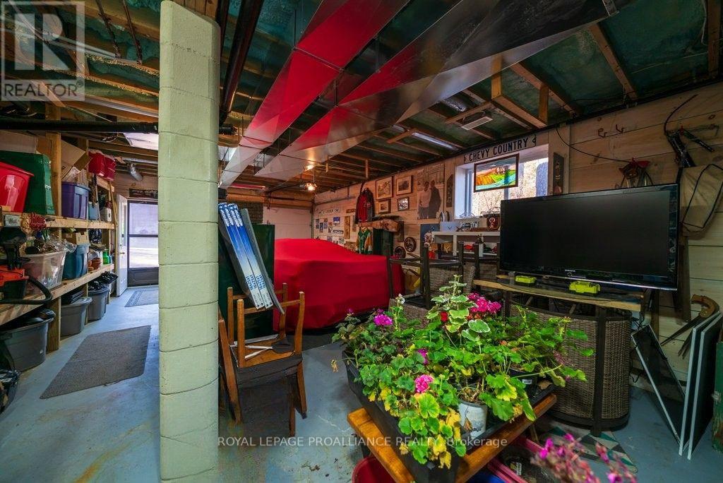 1022 Fosters Lane, Frontenac, Ontario  K0H 1K0 - Photo 25 - X12557532