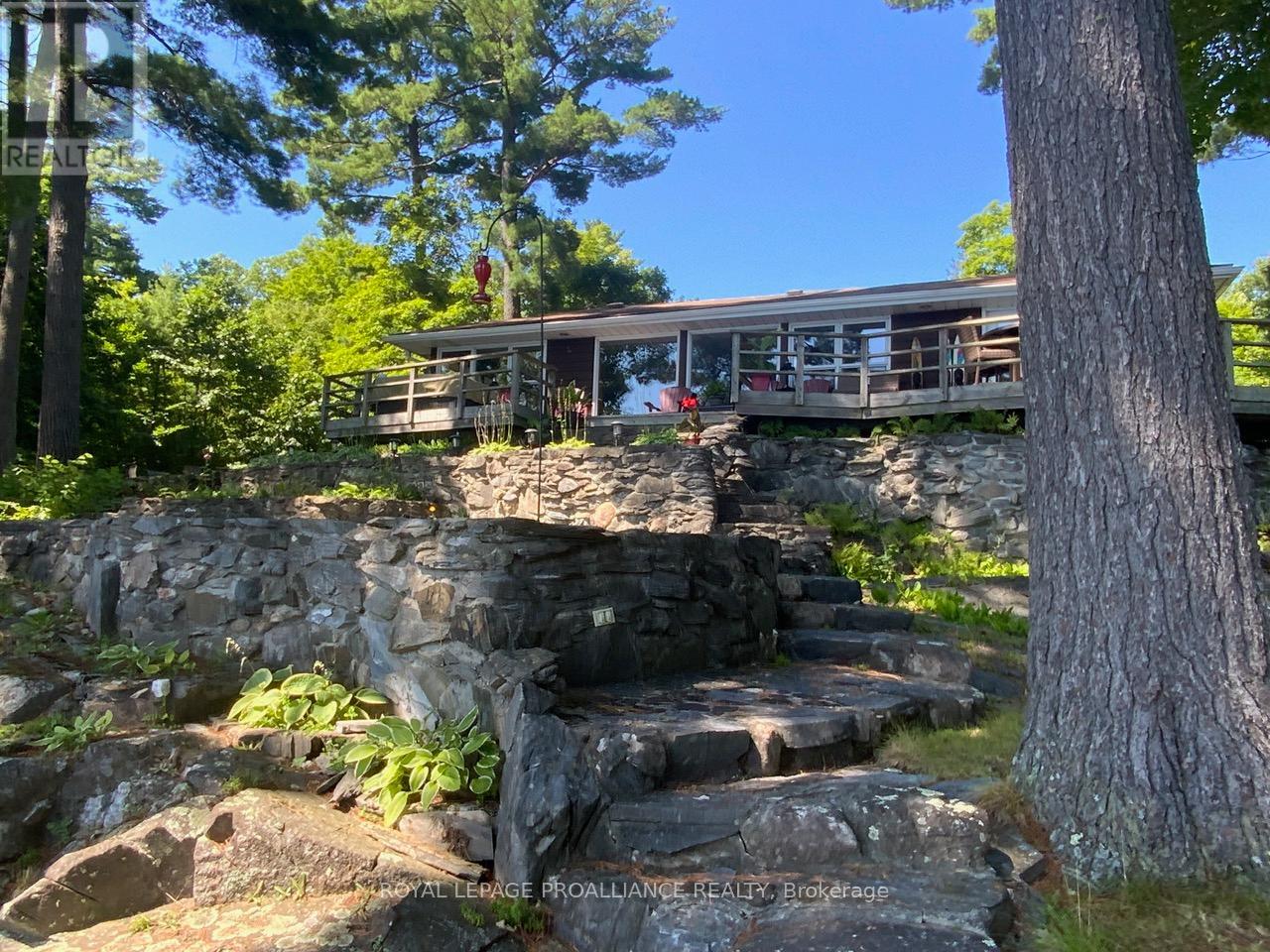 1022 Fosters Lane, Frontenac, Ontario  K0H 1K0 - Photo 39 - X12557532