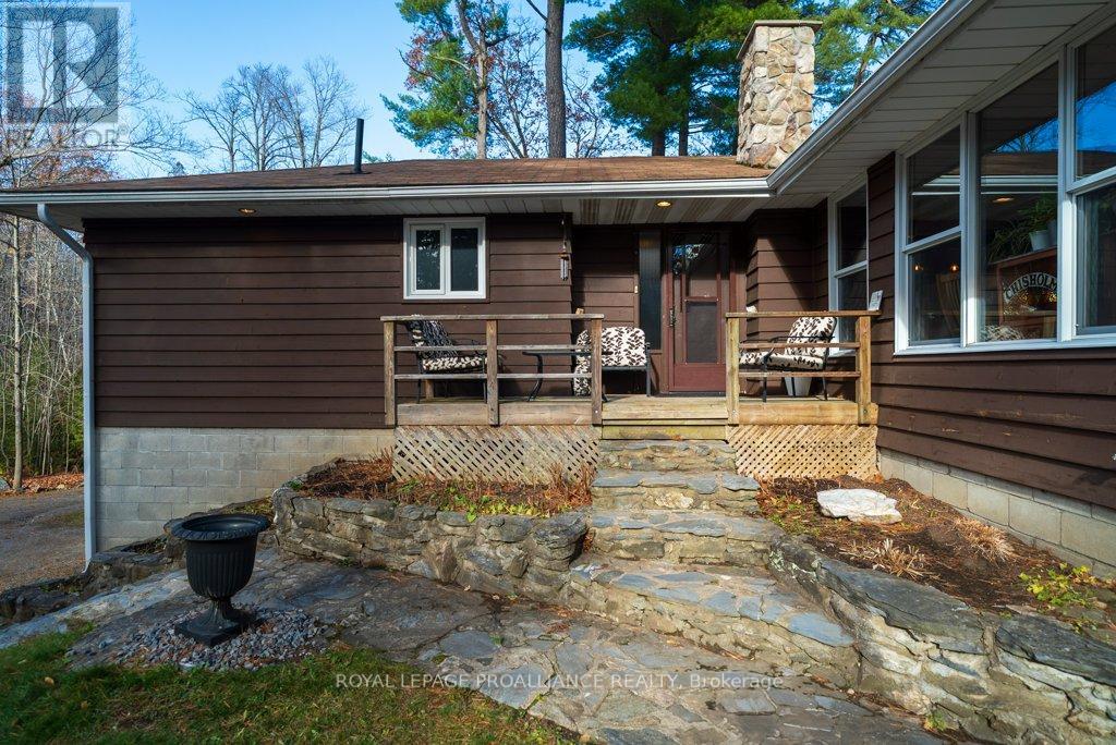 1022 Fosters Lane, Frontenac, Ontario  K0H 1K0 - Photo 4 - X12557532