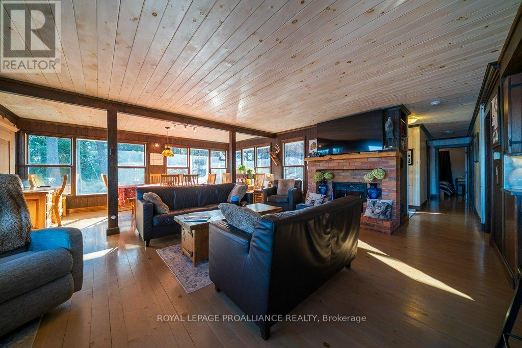 1022 Fosters Lane, Frontenac, Ontario  K0H 1K0 - Photo 7 - X12557532