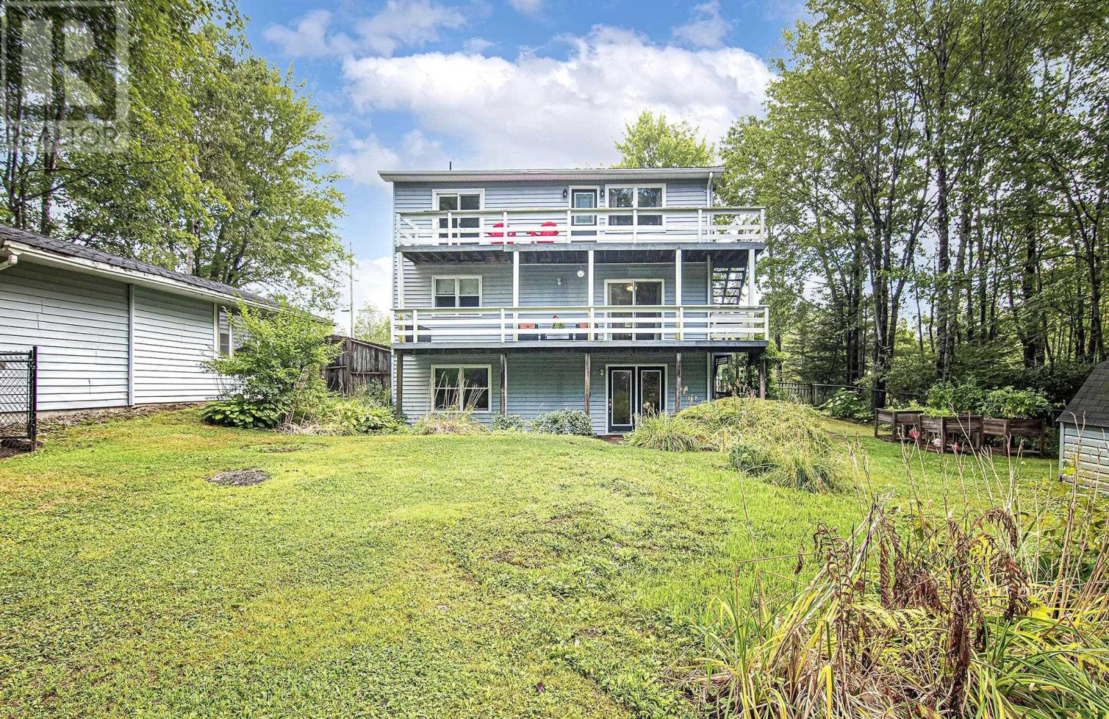 Property at 35 Lewis Street image 3