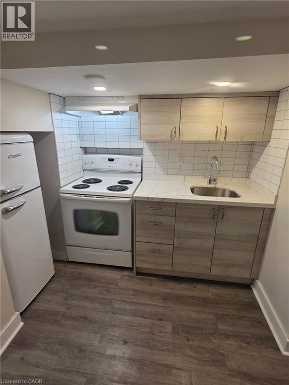 8 Nightingale Street, Hamilton, Ontario  L8L 1R6 - Photo 2 - 40789193