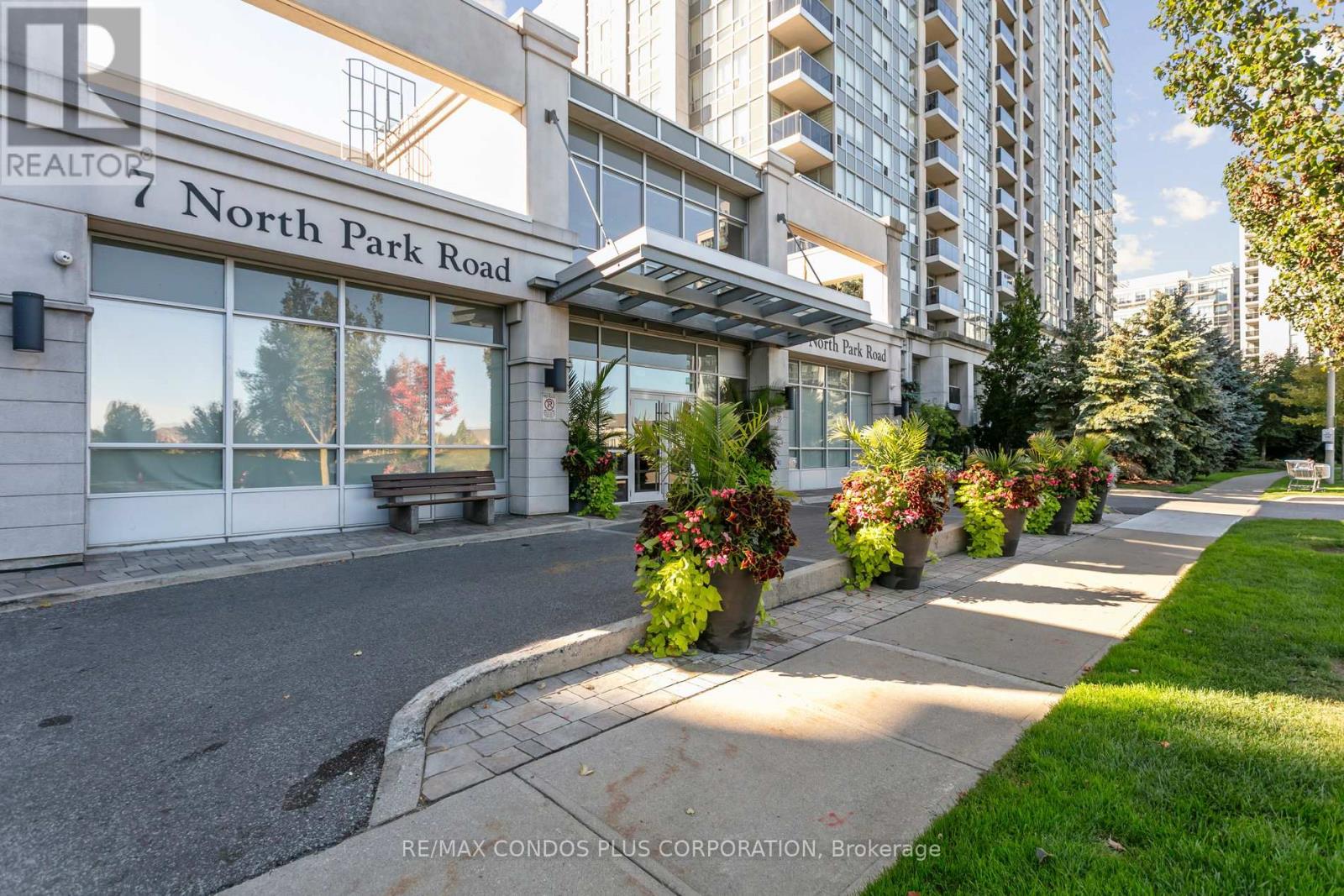 1202 - 7 North Park Road, Vaughan, Ontario  L4J 0C9 - Photo 16 - N12419201