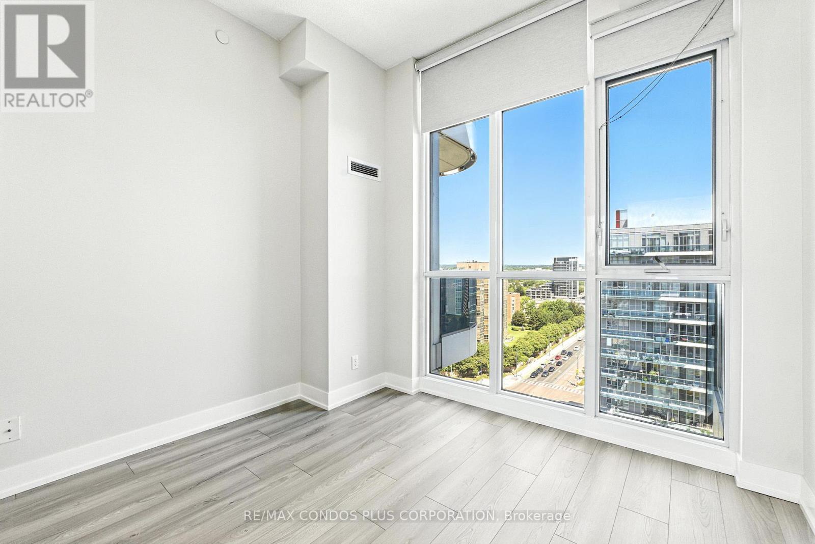 Lph15 - 9471 Yonge Street, Richmond Hill, Ontario  L4C 0Z5 - Photo 13 - N12452525