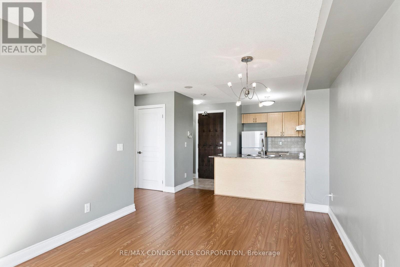 1202 - 7 North Park Road, Vaughan, Ontario  L4J 0C9 - Photo 7 - N12419201