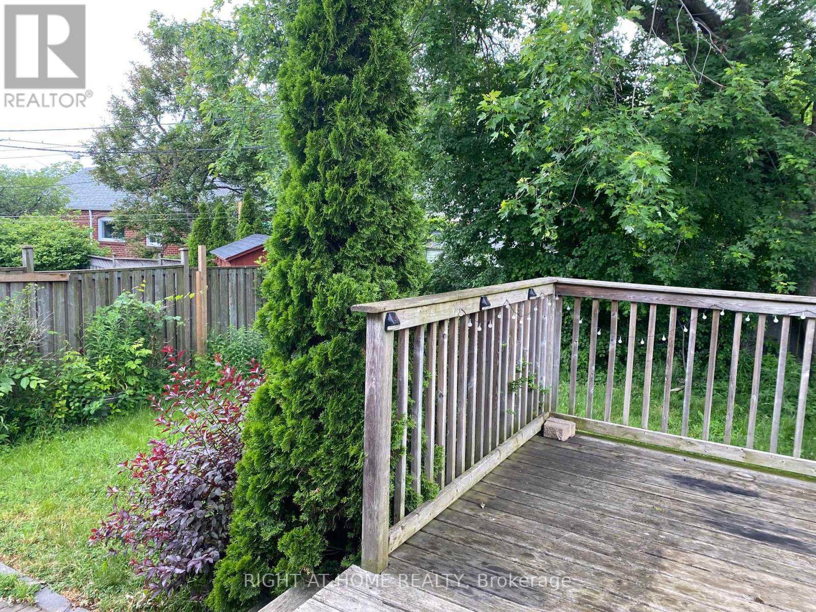 32 Florens Avenue, Toronto, Ontario  M1L 1R6 - Photo 25 - E12515250