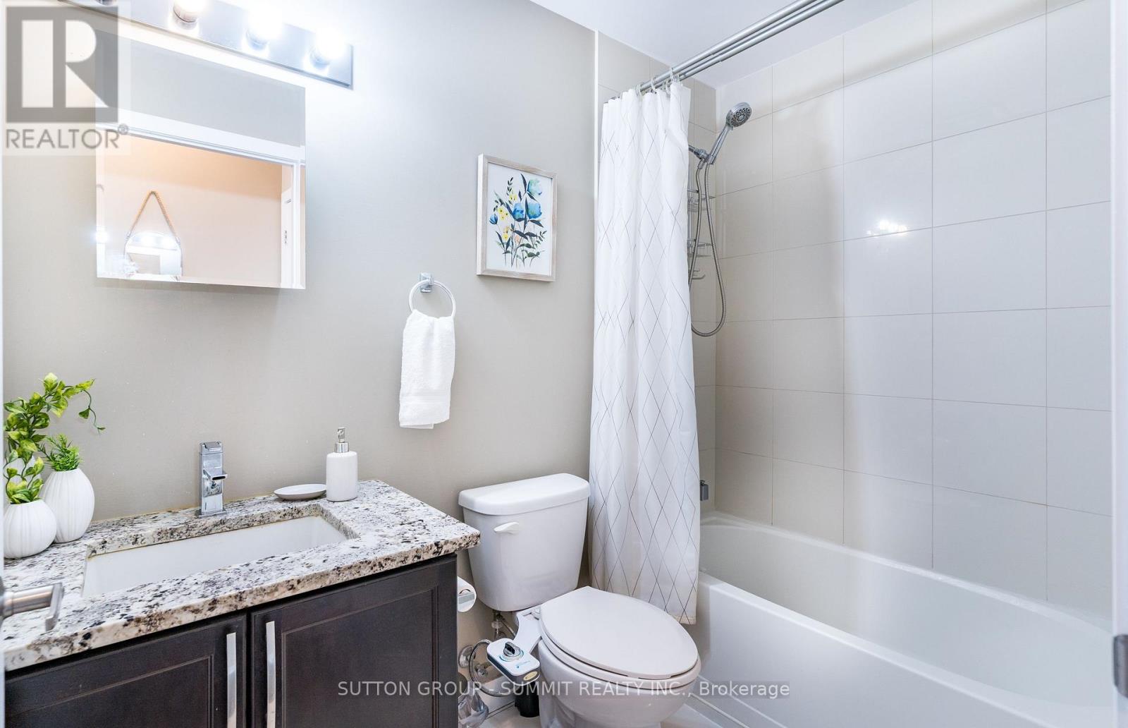 114 - 35 Southshore Crescent, Hamilton, Ontario  L8E 0J2 - Photo 11 - X12506358